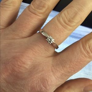 size 7 platinaire ring